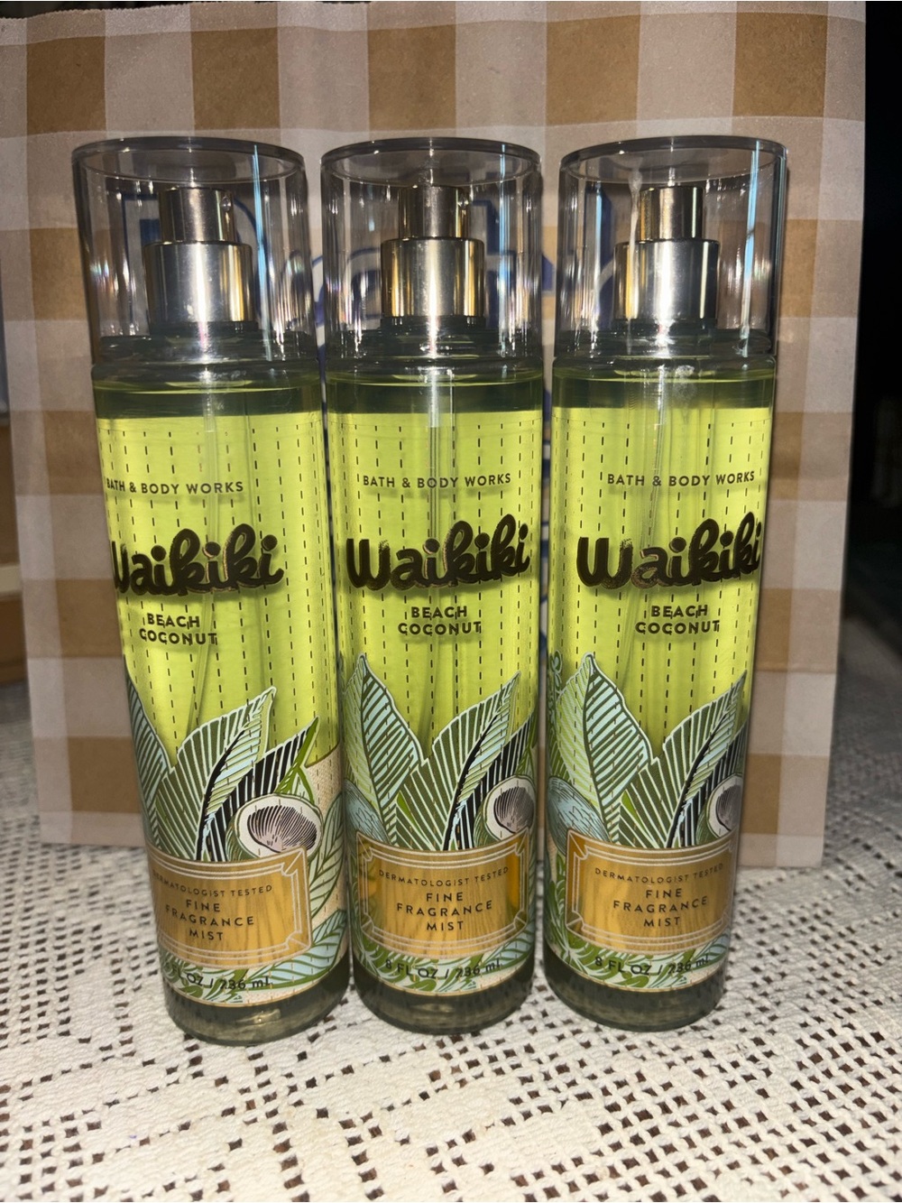 (2026) Bath & Body Works Waikiki Beach Coconut Fine Fragrance Mist - Yellow